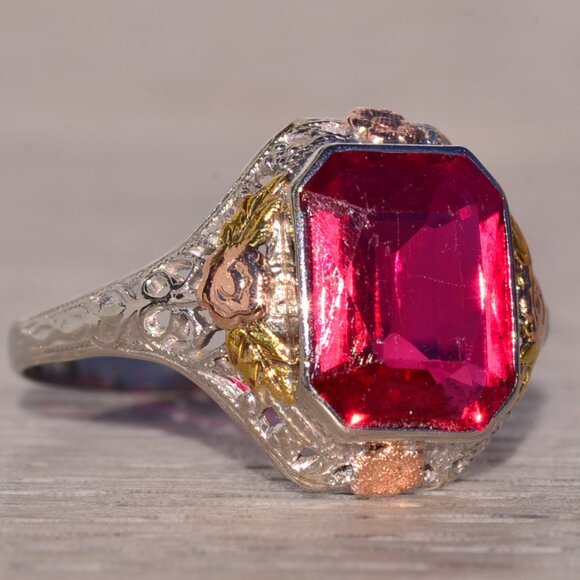 Art Deco Era Lab Ruby Ring in Tri Color Filigree Mounting - Picture 5 of 9